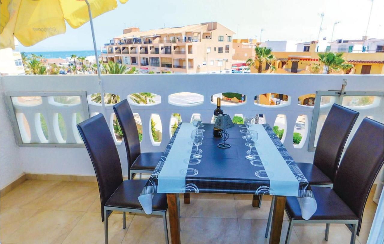 Cozy Apartment In Torrevieja-La Mata With Kitchen Luaran gambar