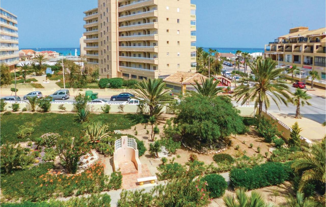 Cozy Apartment In Torrevieja-La Mata With Kitchen Luaran gambar