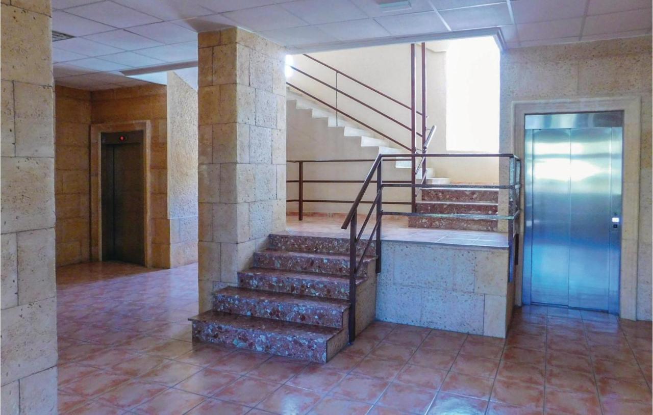 Cozy Apartment In Torrevieja-La Mata With Kitchen Luaran gambar