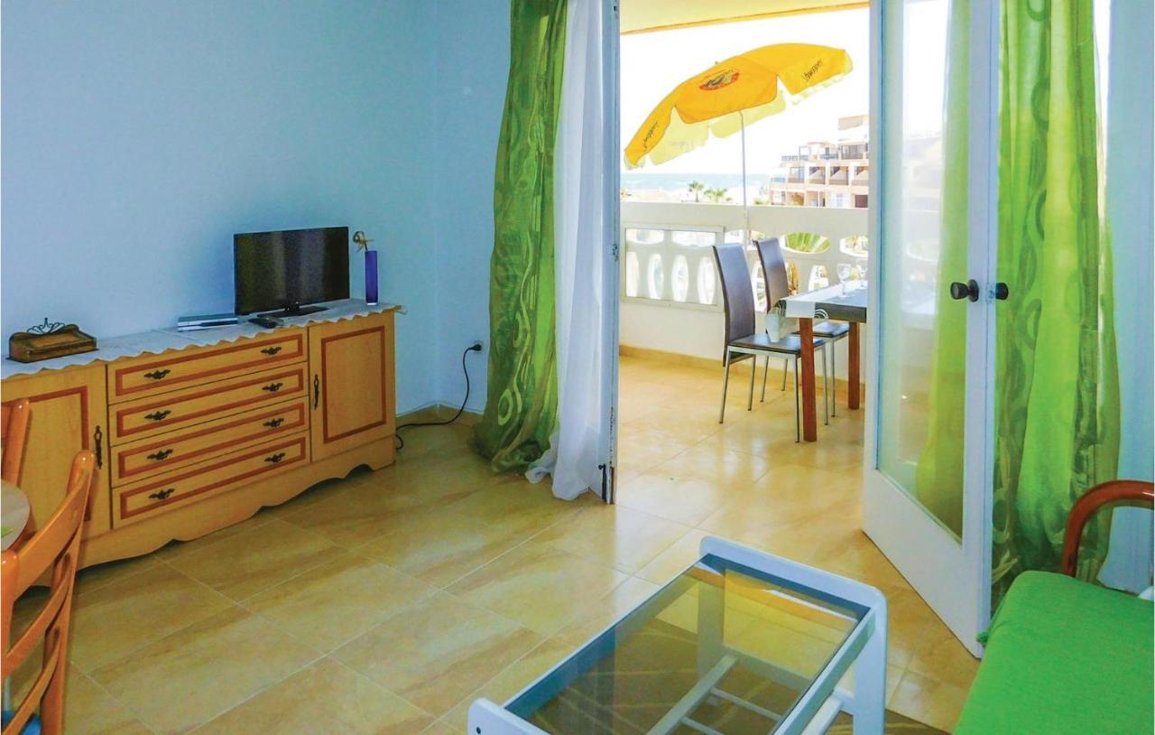 Cozy Apartment In Torrevieja-La Mata With Kitchen Luaran gambar